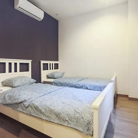 Perfectly Eliza By United Renters * Alicante