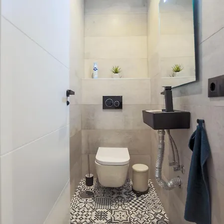 Perfectly Eliza By United Renters * Alicante