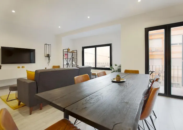 Perfectly Eliza By United Renters *